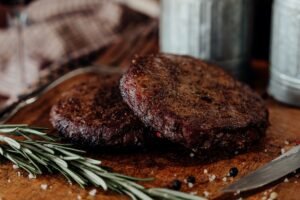10012-SirloinPatties900x600COOKdSHOP.jpg
