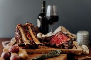 10103-BeefStanding3-ribRoastCOOKd900x600SHOP.jpg