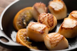Fresh Alaskan Weathervane Scallops - 20 oz pkg