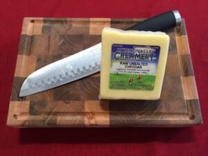 raw-grass-fed-unsalted-cheddar-cheese-105-oz.jpg